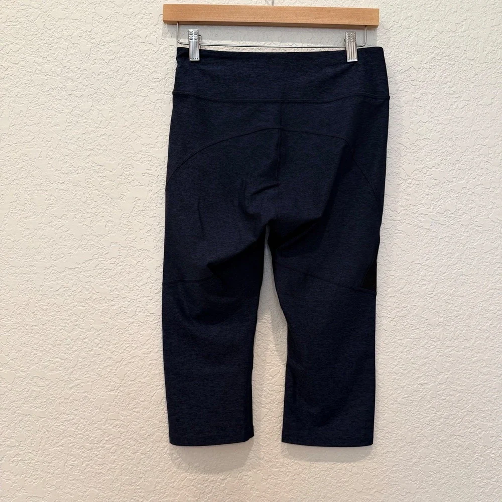 Outdoor Voices Navy‎ Blue Black Colorblock Heathered Cropped Leggings M Capri